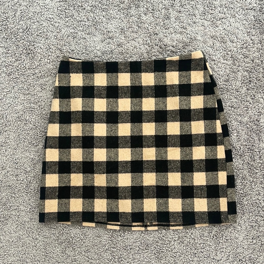 Plaid mini skirt